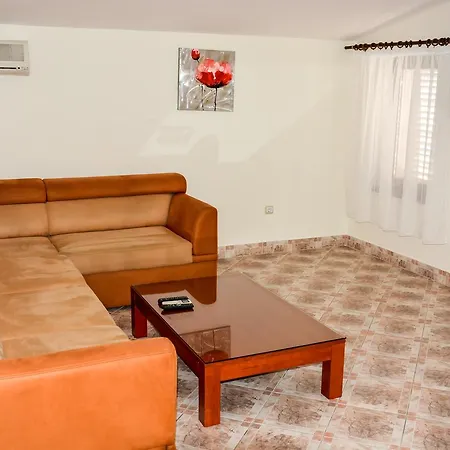 Apartments Minja S Petrovac Exterior photo
