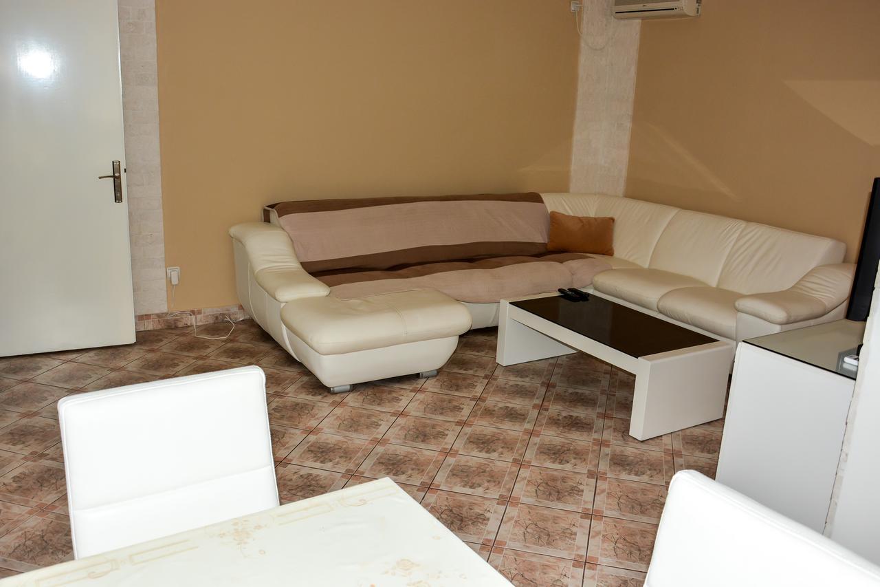 Minja S Apartment Petrovac